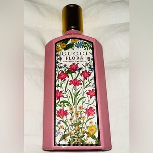 Gucci Flora perfume